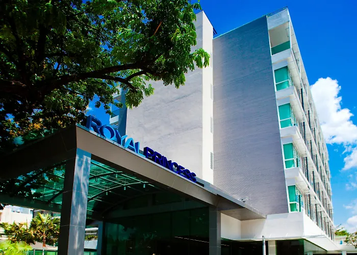 Royal Princess Larn Luang - Sha Extra 4*