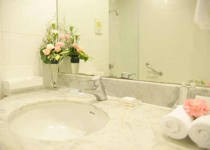 Royal Princess Larn Luang - Sha Extra Hotel
