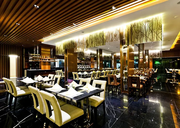Royal Princess Larn Luang - Sha Extra Hotel
