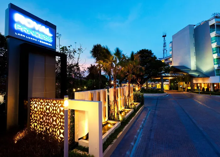 Royal Princess Larn Luang - Sha Extra Hotel